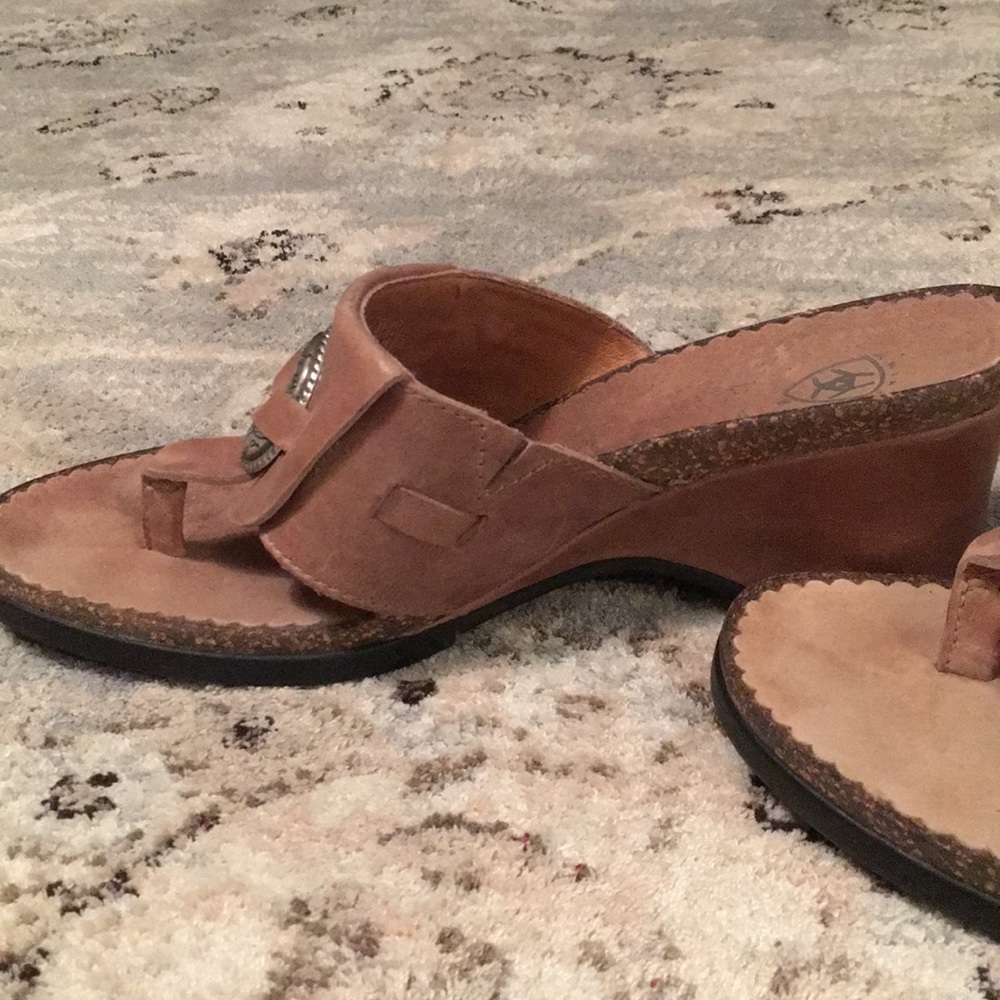 NEW ARAIT LEATHER SANDALS - Picture 3 of 5